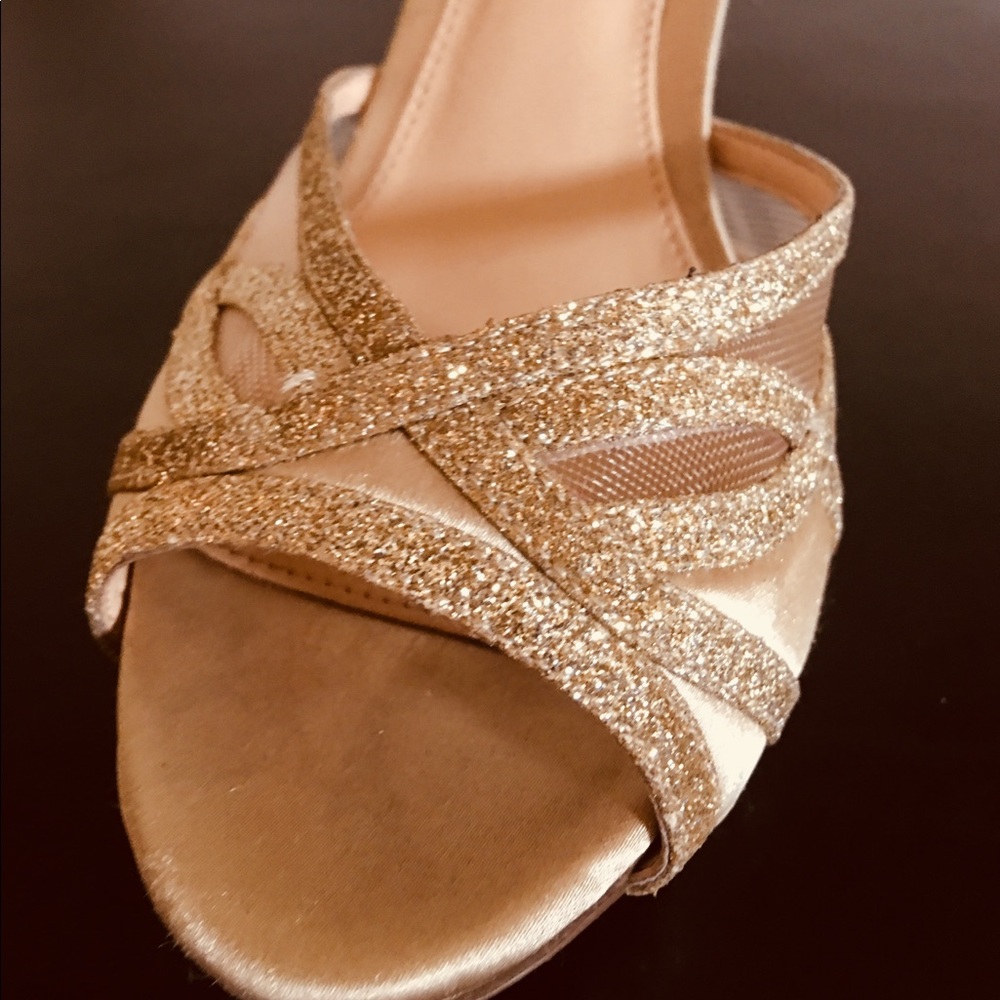Nina New York Galen Strappy Platform Sandal